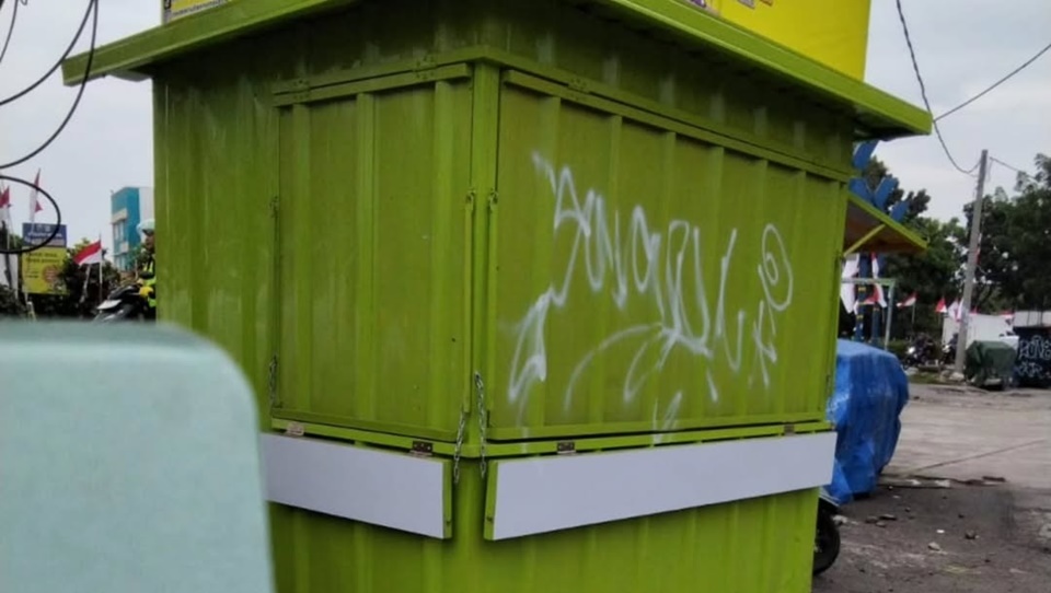 Booth Jualan Kalina Oktarani Dicoret-coret Oknum Tak Bertanggungjawab [Instagram]